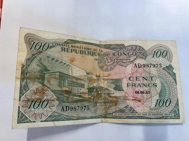 Bankbiljet, Timbres & Monnaies, Billets de banque | Afrique, Enlèvement, Autres pays, Billets en vrac