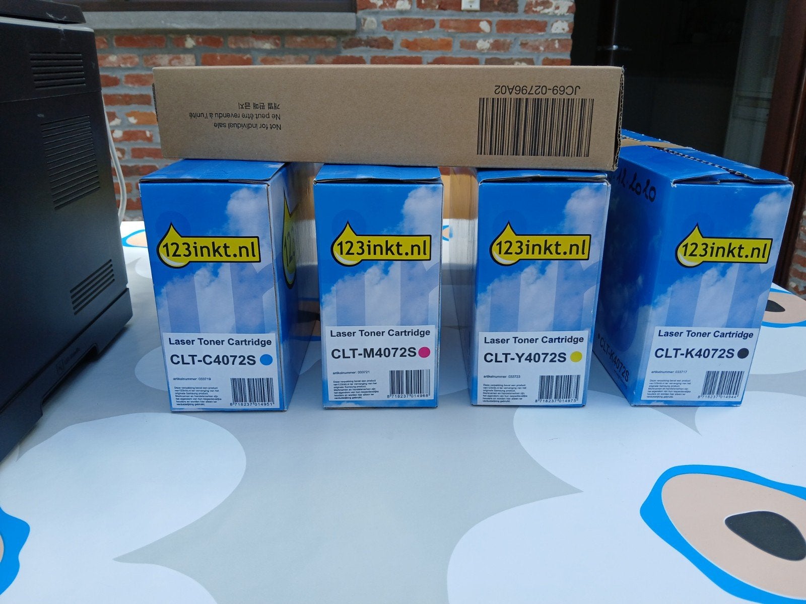tonerinkt zwart en 3 kleuren  + extra rood Samsung CLT P4072, Ophalen, Nieuw, Cartridge, CLT-M4072S