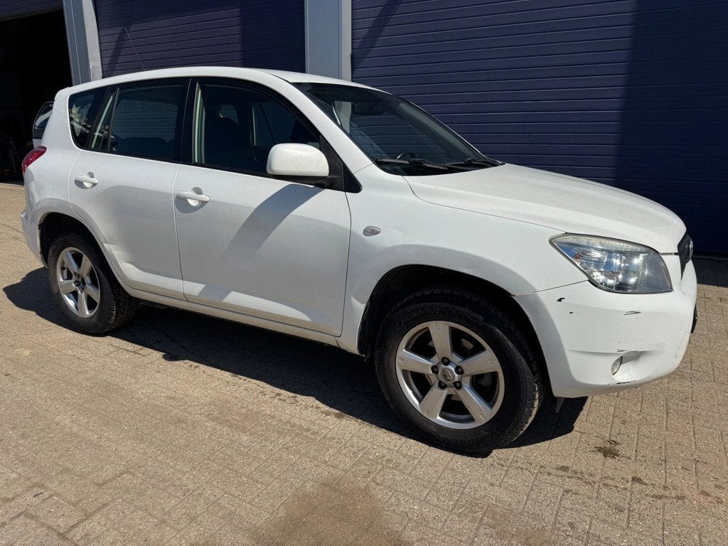 Toyota RAV4 *AIRCO-BELGIAN ORIGINE-5DOORS* (bj 2007), Auto's, Toyota, 100 kW, Gebruikt, 136 pk, Wit