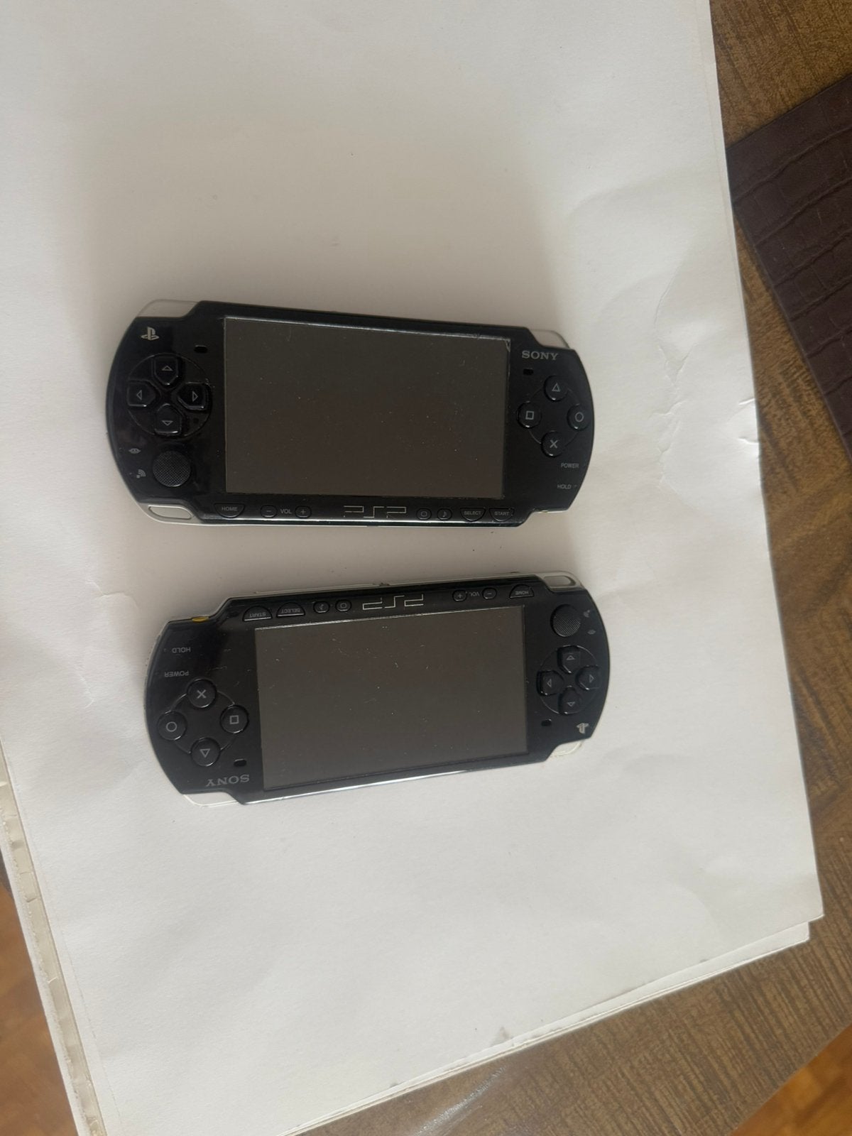 Consoles sony psp 2003 et 2004 (à réparer), Enlèvement ou Envoi, Utilisé, Noir, PSP