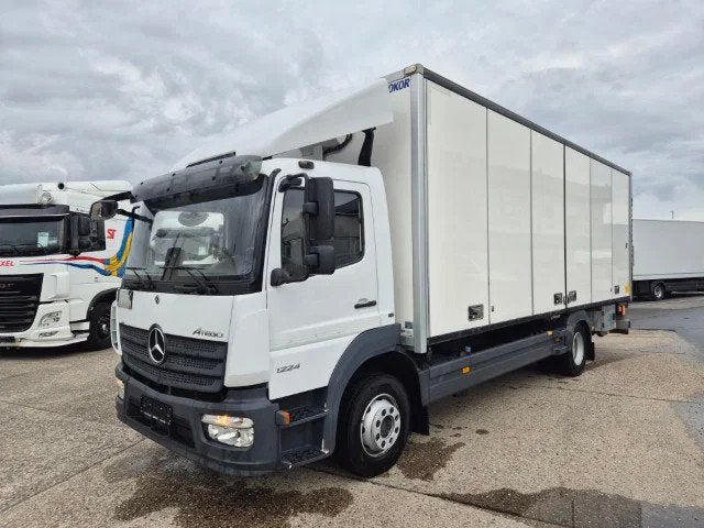 Mercedes-Benz Atego 1224 (bj 2021), Auto's, Automaat, Euro 6, Elektrische ramen, Wit