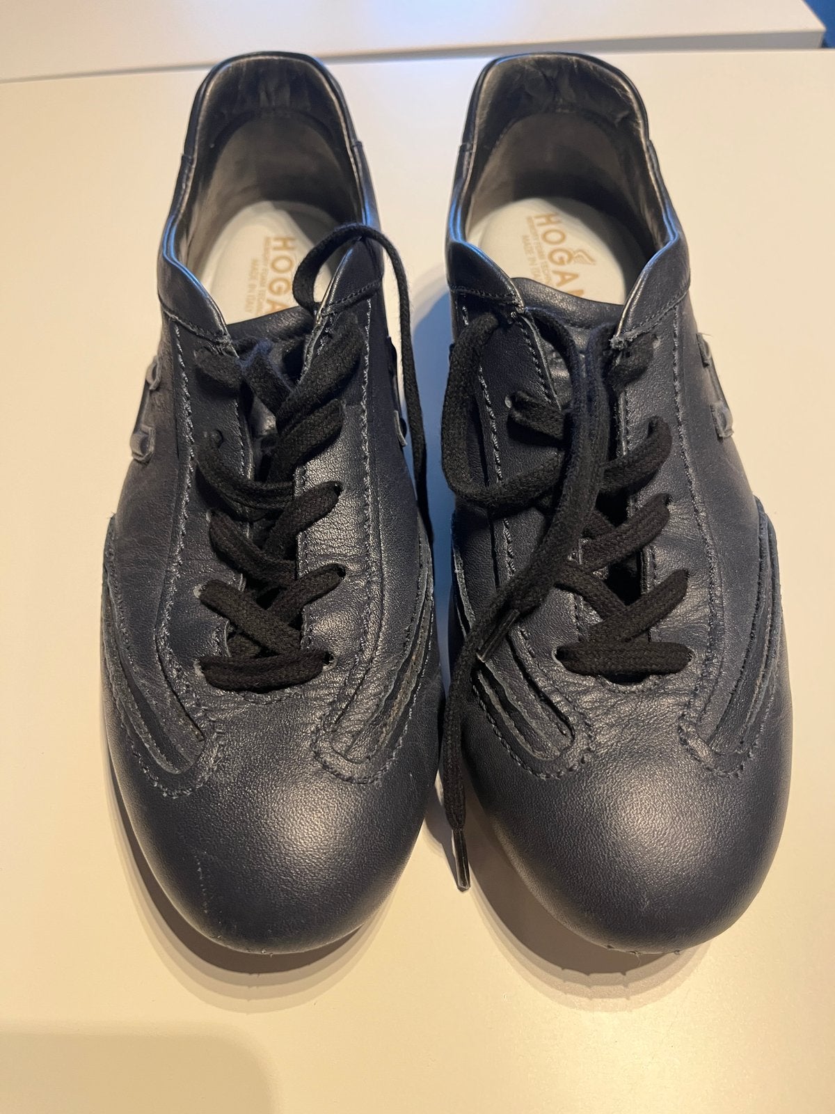 Sneakers Hogan, maat 39, donkerblauw, Enlèvement ou Envoi, Sneakers et Baskets, Comme neuf, Bleu