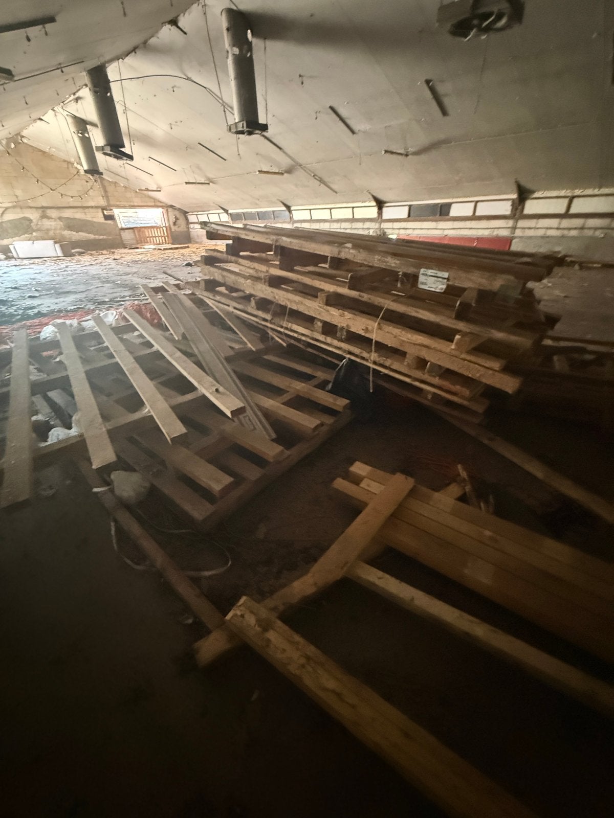 Brandhout oude grote palleten zijn nog goed, Doe-het-zelf en Bouw, Steigers, Ophalen, Gebruikt, Overige typen, 2 tot 5 meter
