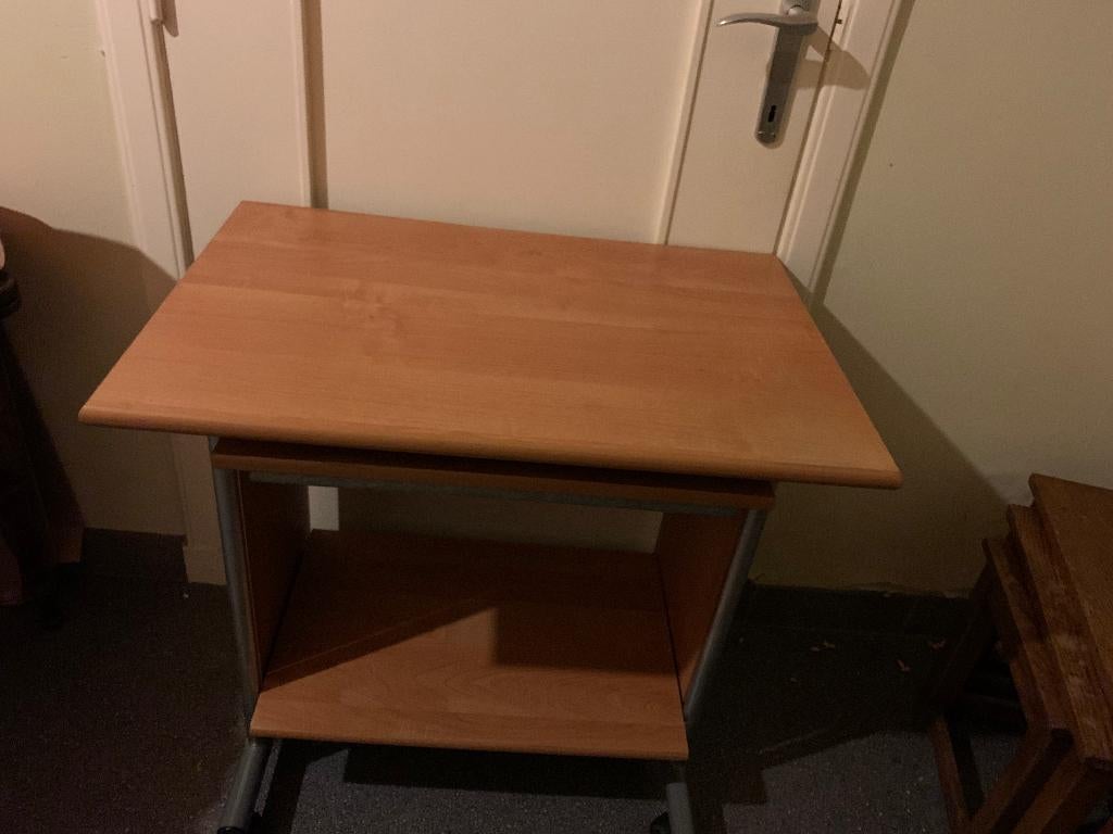 table de bureau, Enlèvement, Utilisé