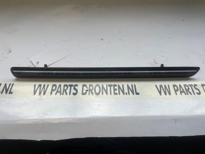Bande décorative d'un Volkswagen Golf, Volkswagen, -, 3 mois de garantie, Utilisé