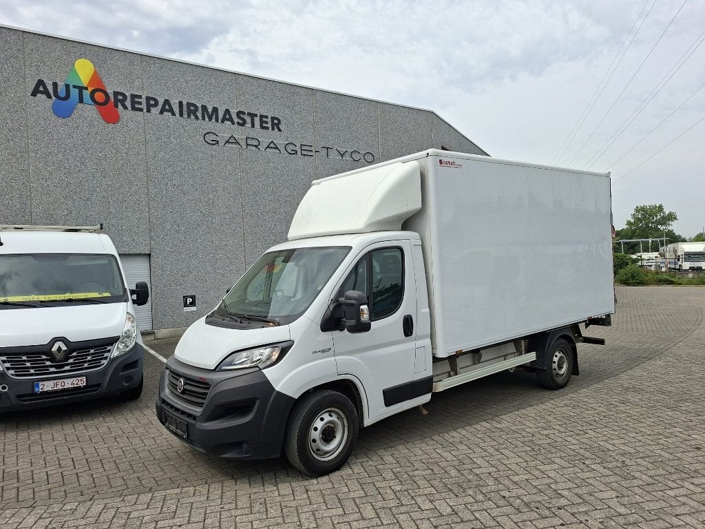 Fiat Ducato Maxi meubelbak met laadklep slechts 26.156 km, Autos, Achat, Entreprise, 3 places, Automatique
