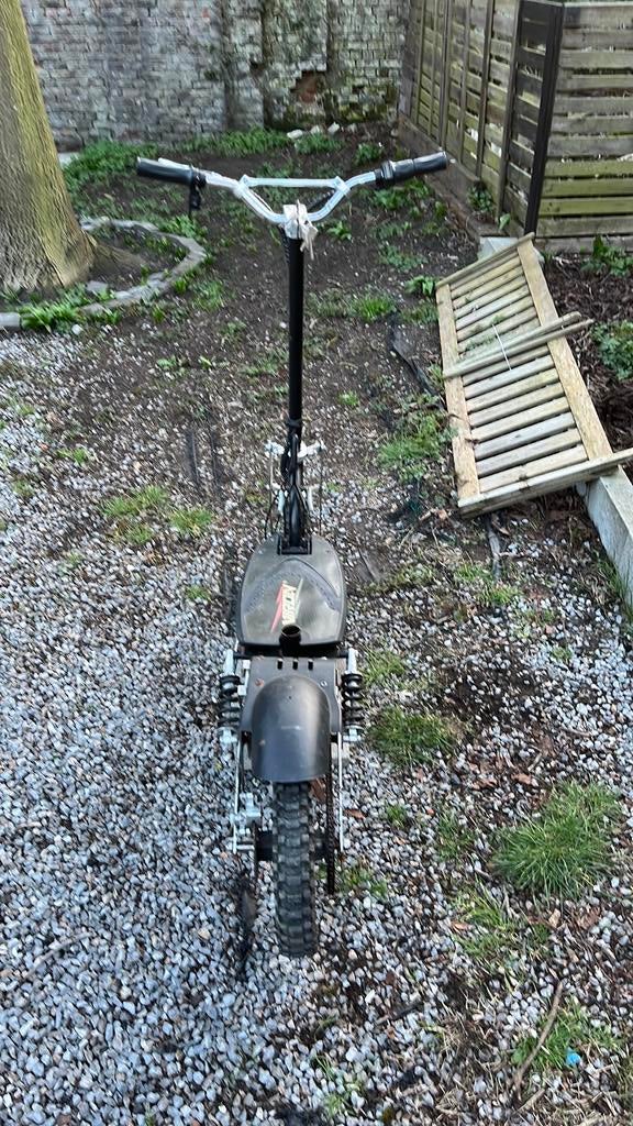 Trottinette électrique avec siège à vendre ou à échanger, Vélos & Vélomoteurs, Enlèvement, Utilisé