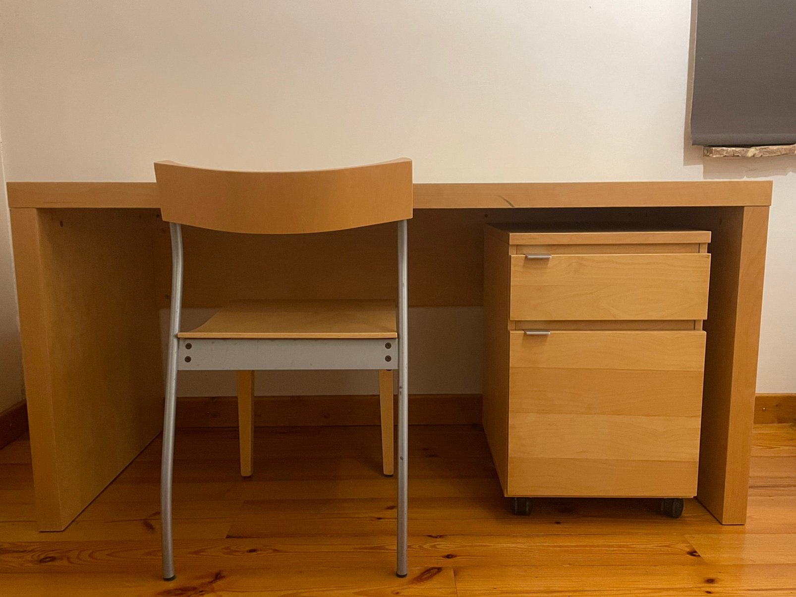 Ikea bureau gratis af te halen, Ophalen, Gebruikt, IKEA, Bruin
