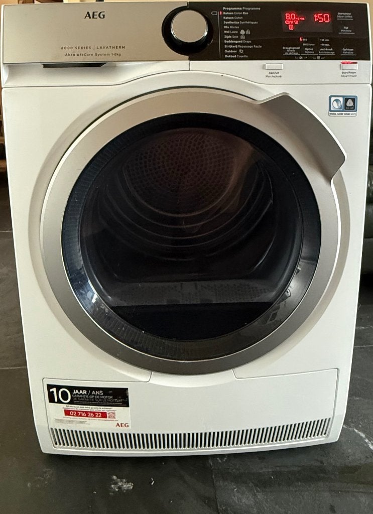 Sécheuse AEG Lavatherm série 8000 — 8 kg, Phase anti-froissage, Chargeur frontal, Enlèvement, Utilisé