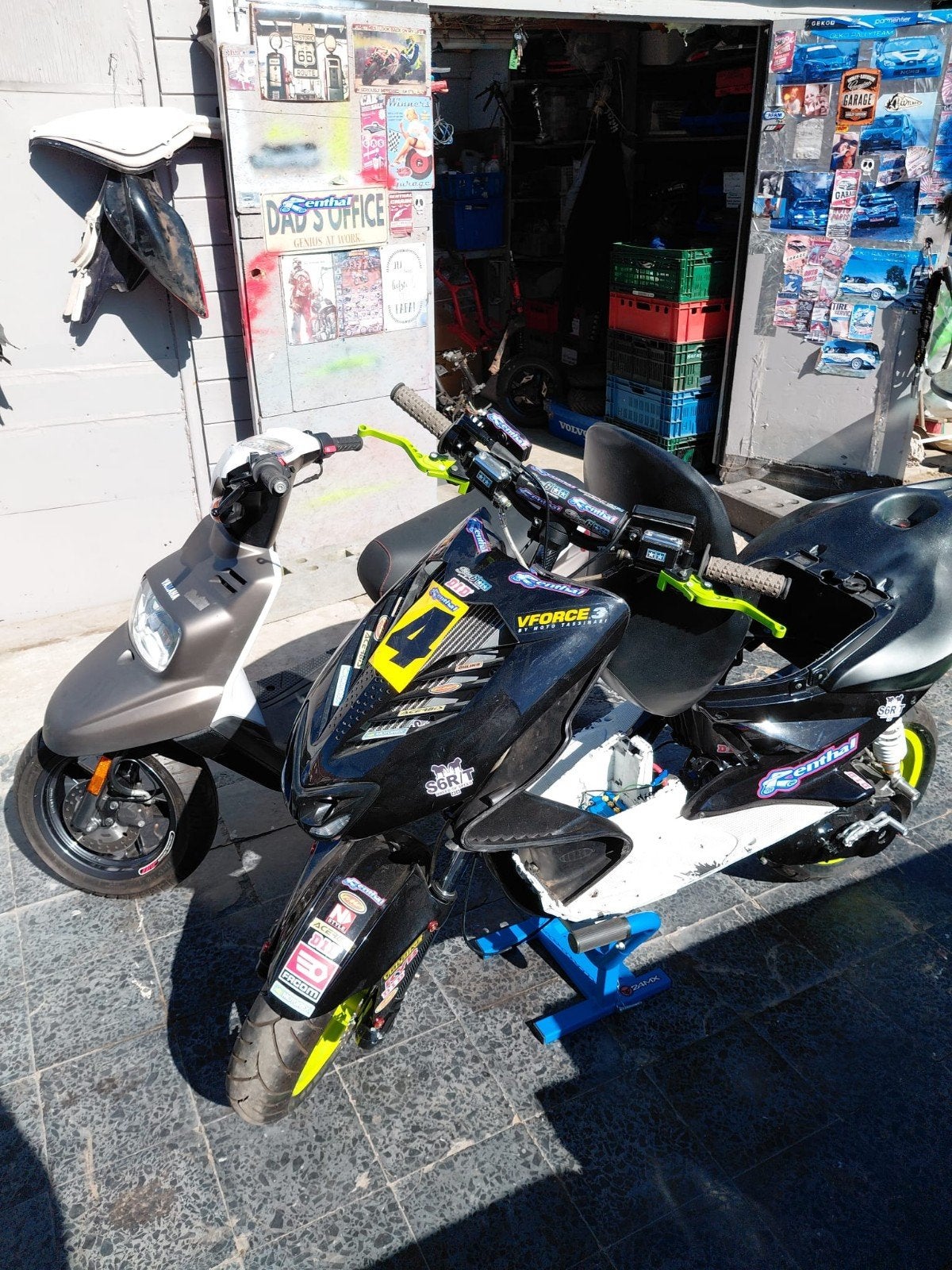 Airox te koop plus onderdelen, Motoren, Ophalen