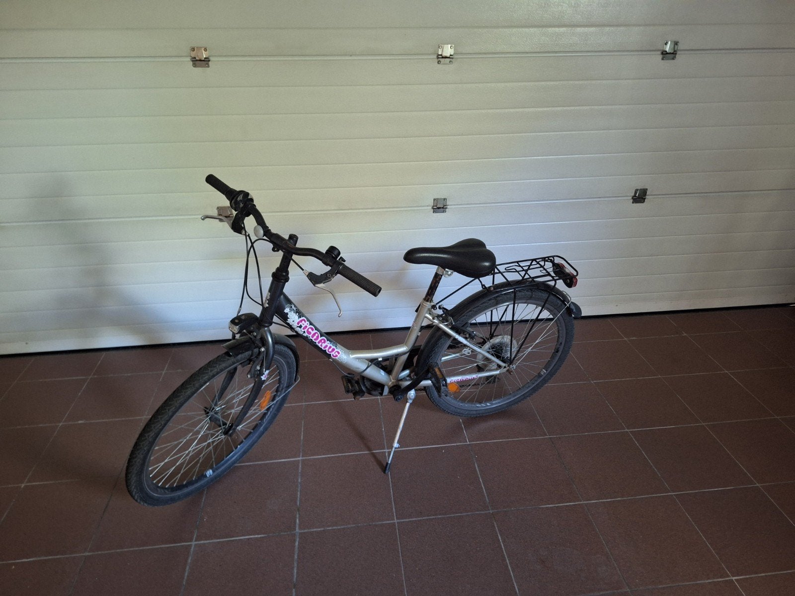 meisjesfiets, Ophalen, 22 inch, Gebruikt, Velgrem