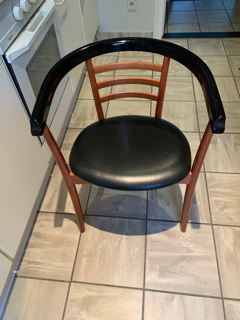 6 vintage eetkamerstoelen met zwarte lederen zit, Ophalen, Gebruikt, Zwart, Hout