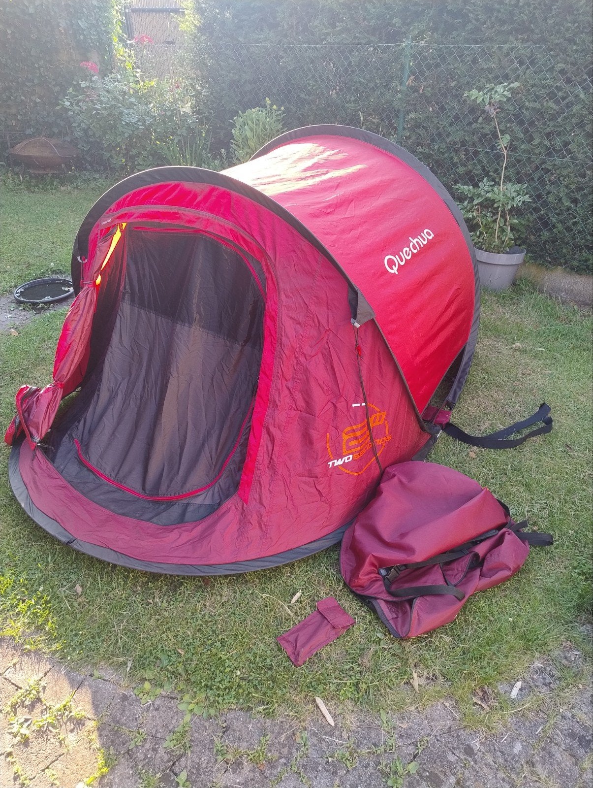 Decathlon 2 sec tent, 2 personen, Caravans en Kamperen, Ophalen