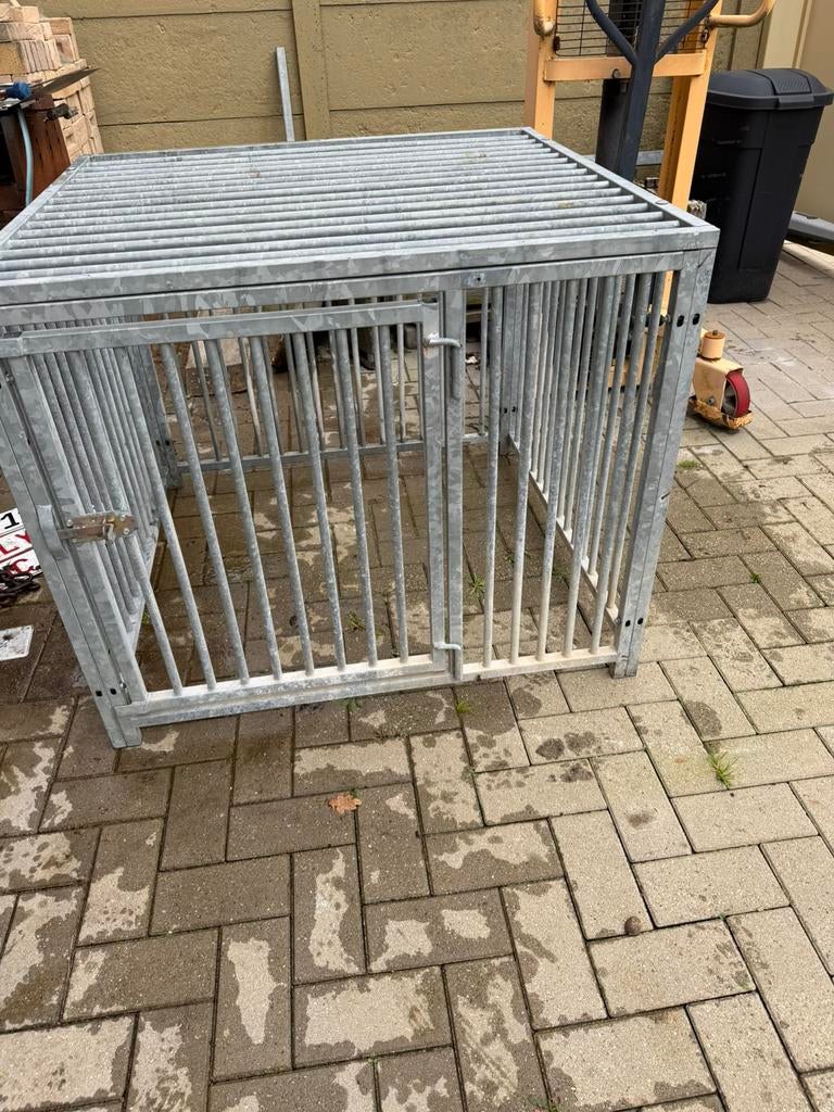 Honden kooi met 1 deur, Dieren en Toebehoren, Hondenhokken, Ophalen of Verzenden, Zo goed als nieuw
