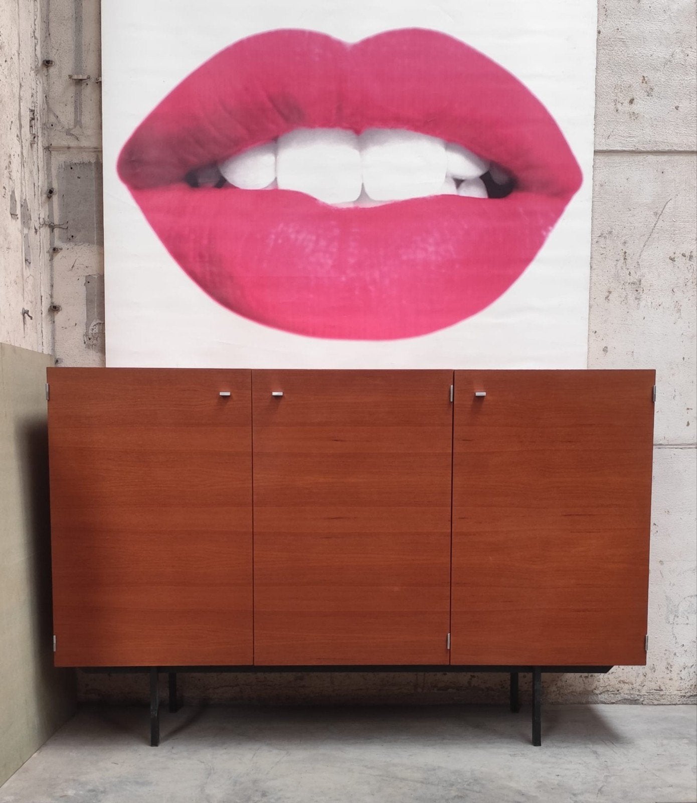 retro.vintage commode Pierre Guariche, Ophalen