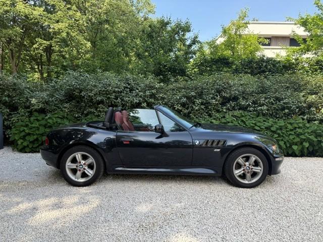 BMW Z3 Roadster 1.9 – Zwart – Youngtimer cabrio – 112.000km, Autos, BMW, Cuir, Achat, 87 kW, 1295 kg