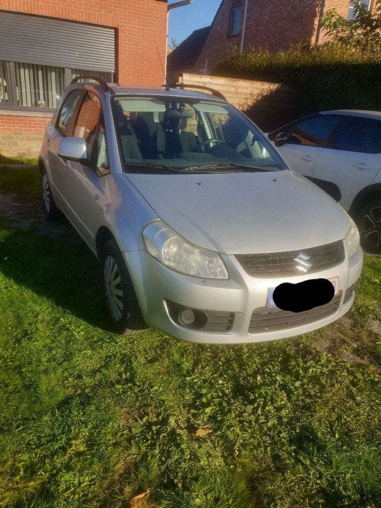 Suzuki SX4, Autos, Argent ou Gris, Achat, 5 portes, 5 places