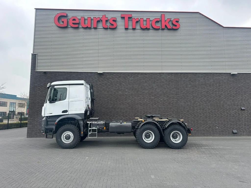 Mercedes-Benz Arocs 4052 AS 6X6 HEAVY DUTY PRIME MOVERS NEW, Auto's, Vrachtwagens, ABS, Airconditioning, Elektrische ramen, Mistlampen