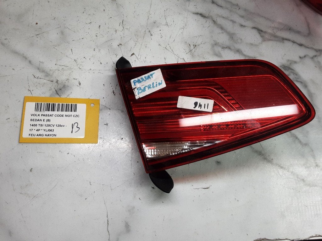PANNEAU ARRIÈRE GAUCHE AVEC LAMPE Volkswagen Passat (3G2), Volkswagen, Mevr. I. Hauben, Utilisé, Rue de l'Espoir 34 34
4030  GRIVEGNÉE, BE