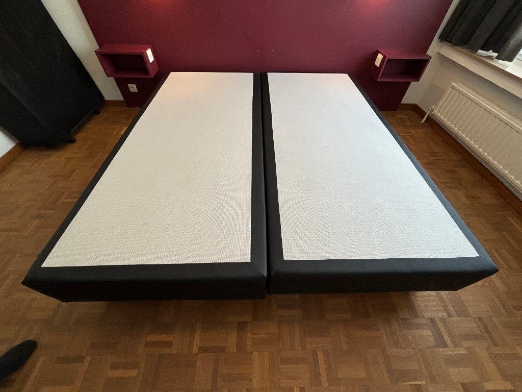 boxspring in zeer goede staat, Ophalen, Modern-strak, Zwart, Tweepersoons