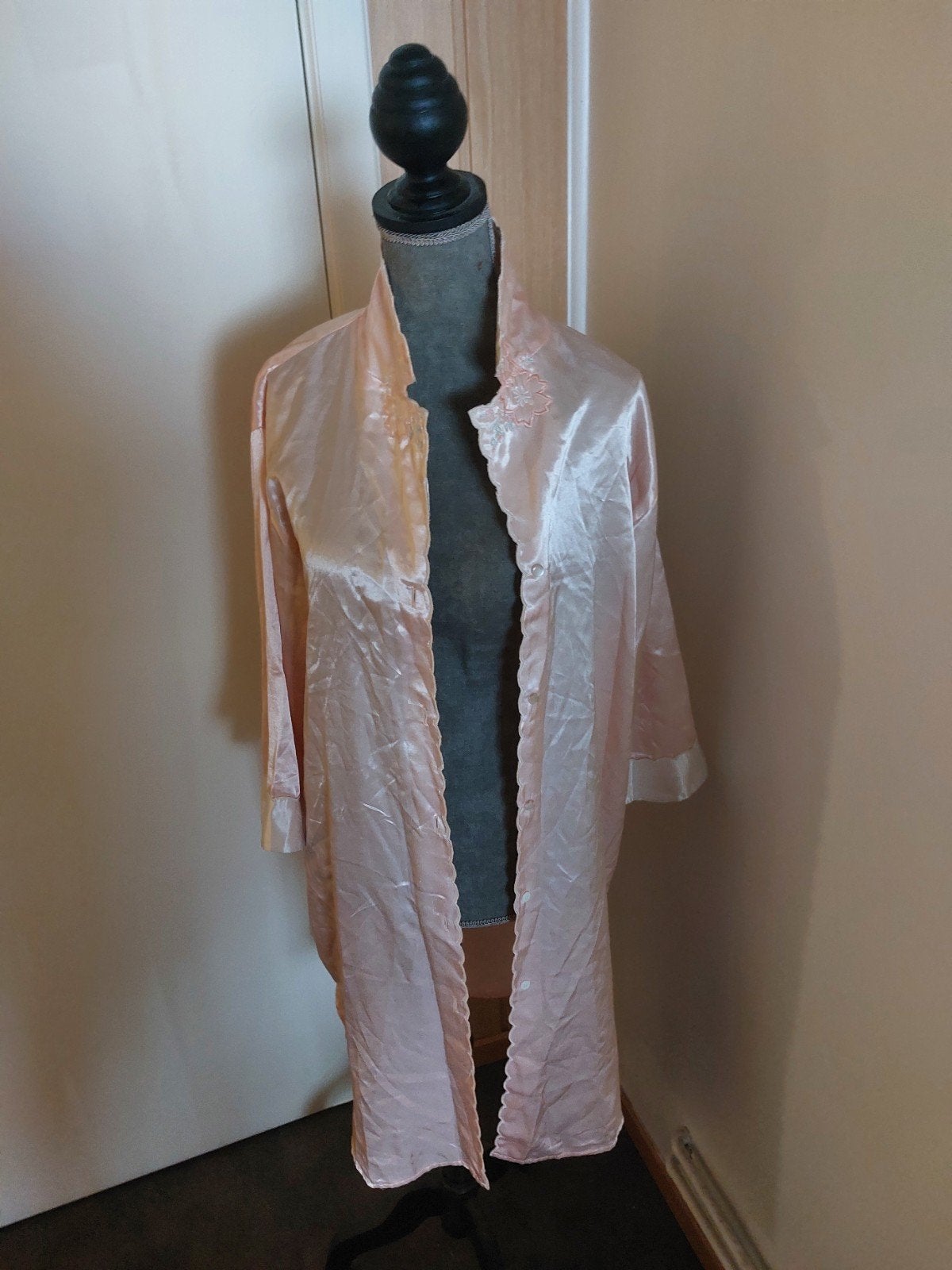 À VENDRE DÉSHABILLE  ROSE  ... TAILLE  40/42  .. OCCASION, Enlèvement, Rose