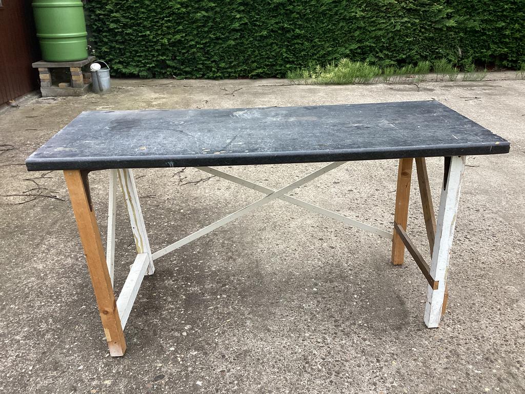 Table de travail Gratuit, Enlèvement