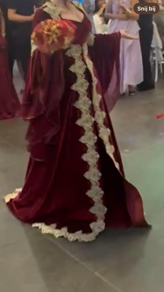 Prachtıg 1 mal gedragen henna kleed, Kleding | Dames, Gelegenheidskleding, Ophalen of Verzenden, Zo goed als nieuw, Maat 38/40 (M)
