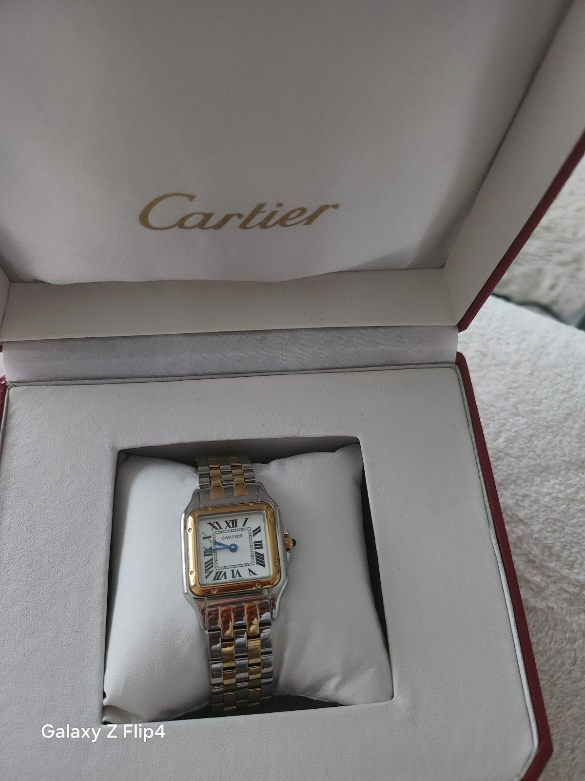 Cartier horloge, Verzenden