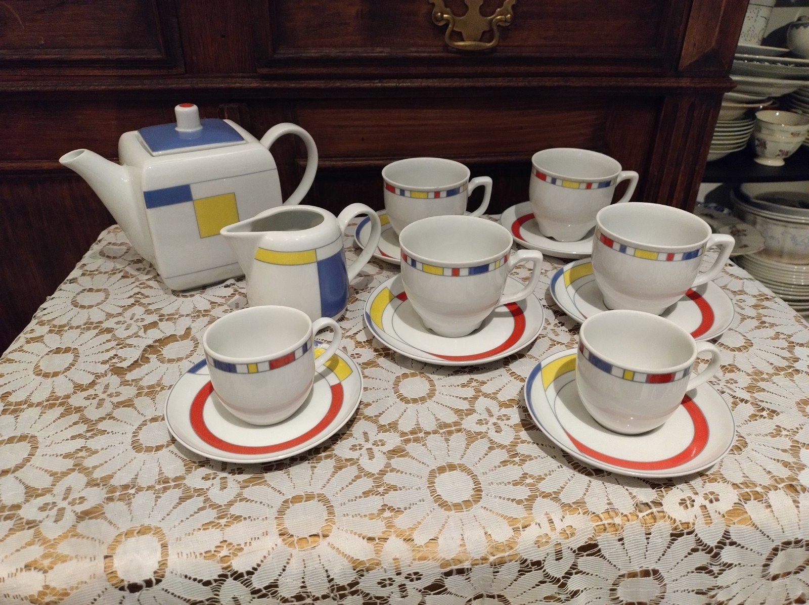 service à café château Valmont, Enlèvement
