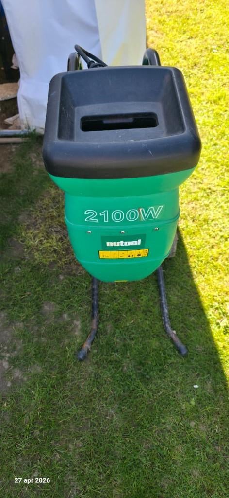 hakselaar, Tuin en Terras, Ophalen, Gebruikt, NUTOOL, Met opvangbak