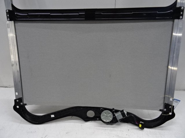 TOIT OUVRANT MOTEUR Peugeot 207 SW (WE / WU), Kontakt-peugeot@peugeot.com, Utilisé, Peugeot Deutschland GmbH, Bahnhofsplatz
65423  Rüsselsheim, DE