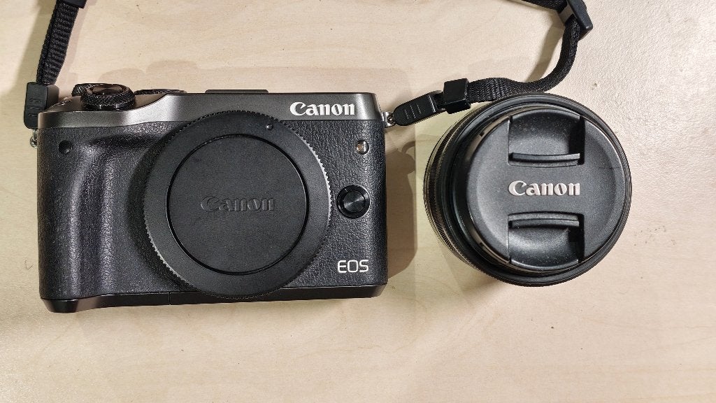 Canon EOS M6 + EF-M 15-45mm IS STM – Zwart / Black, Canon, Moins de 4 fois, Comme neuf, Enlèvement