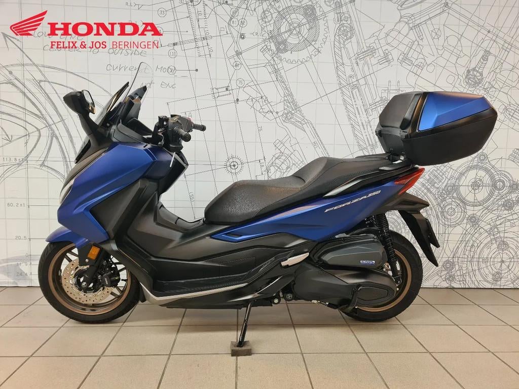 Honda NSS 350 Forza (bj 2023), Motoren, Scooter, Bedrijf, 350 cc, 12 t/m 35 kW