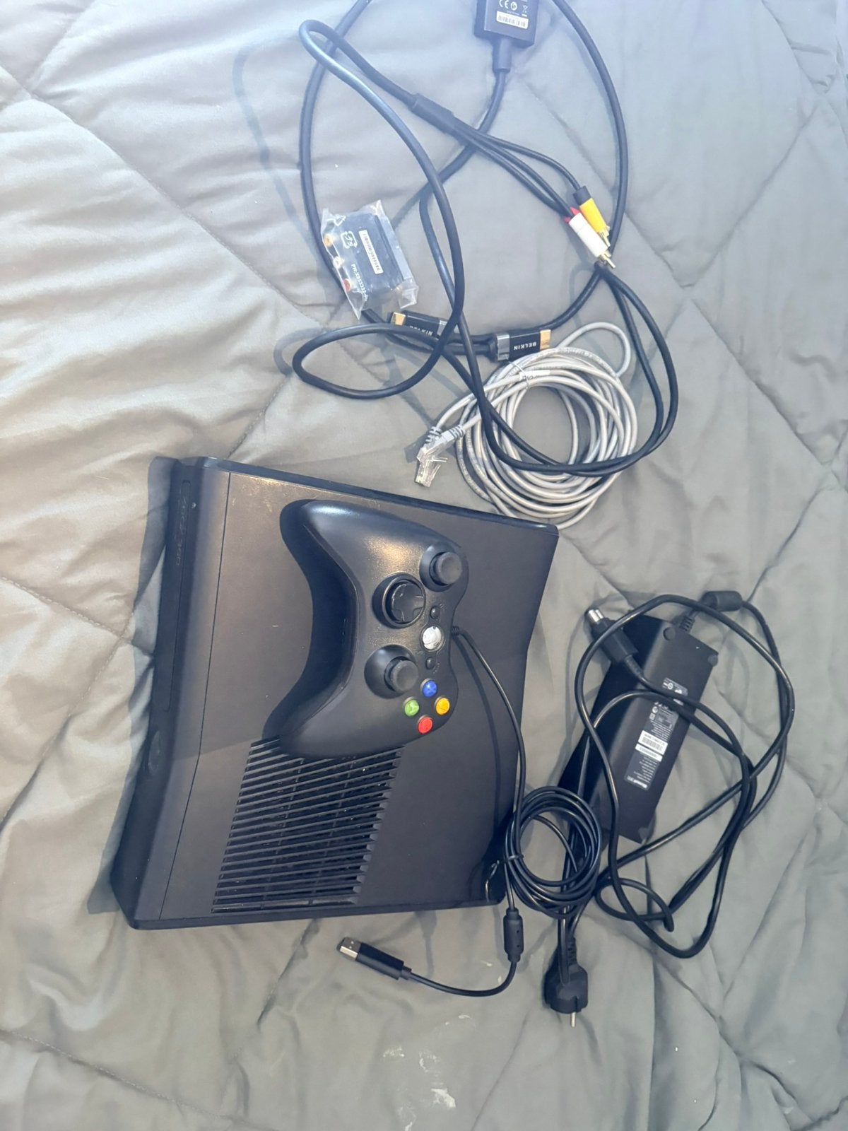 Xbox 360 + kinect + 2 consoles + 2 spelletjes, Games en Spelcomputers, Spelcomputers | Xbox 360, Ophalen, Gebruikt, Met 2 controllers