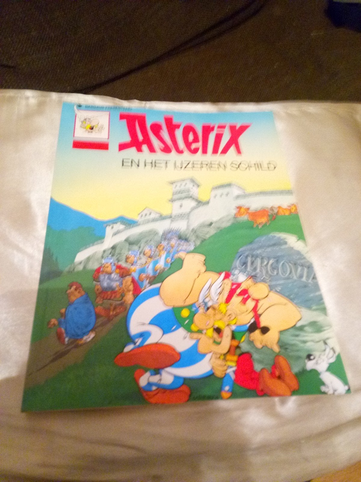 Asterix en het ijzeren schild, Boeken, Stripverhalen, Ophalen of Verzenden