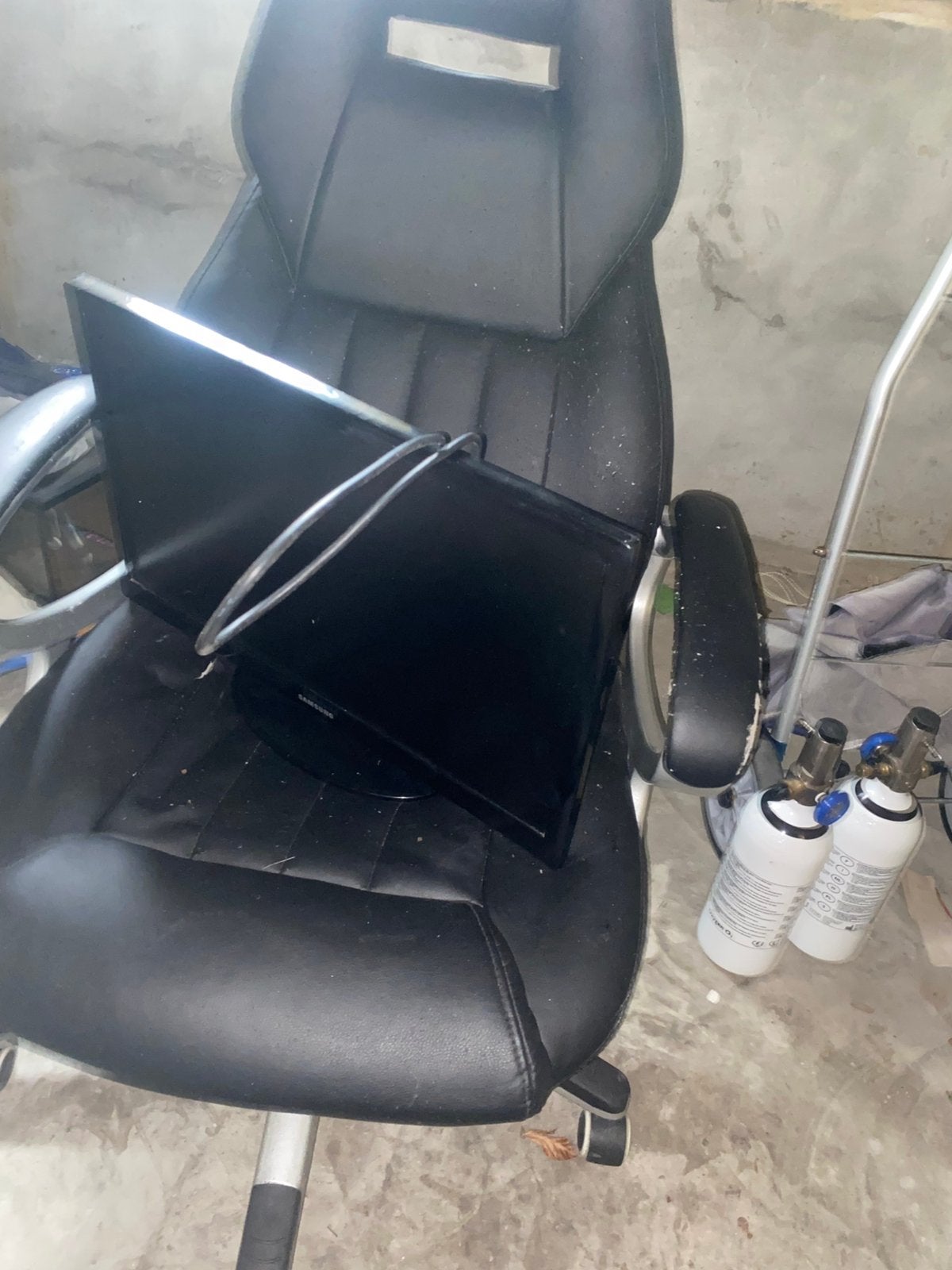 gaming stoel + samsung tv, Huis en Inrichting, Bureaustoelen, Zo goed als nieuw, Ophalen