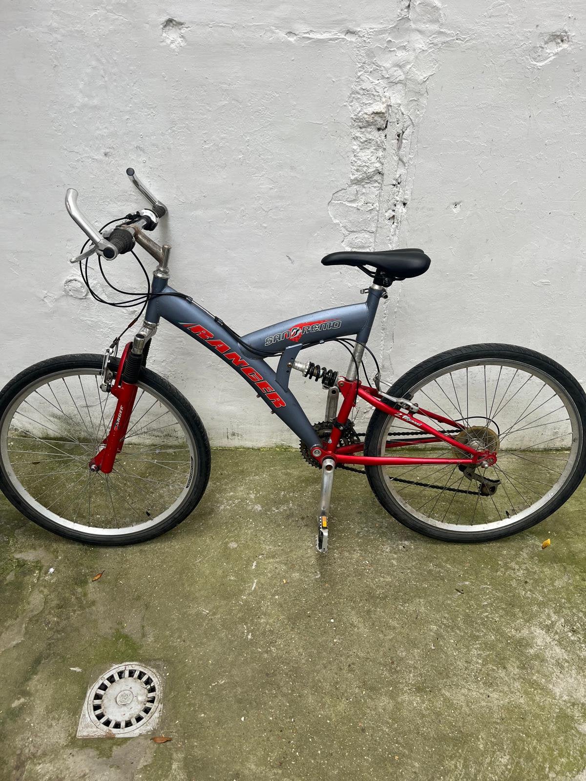 Vélo Vtt, Enlèvement, Comme neuf