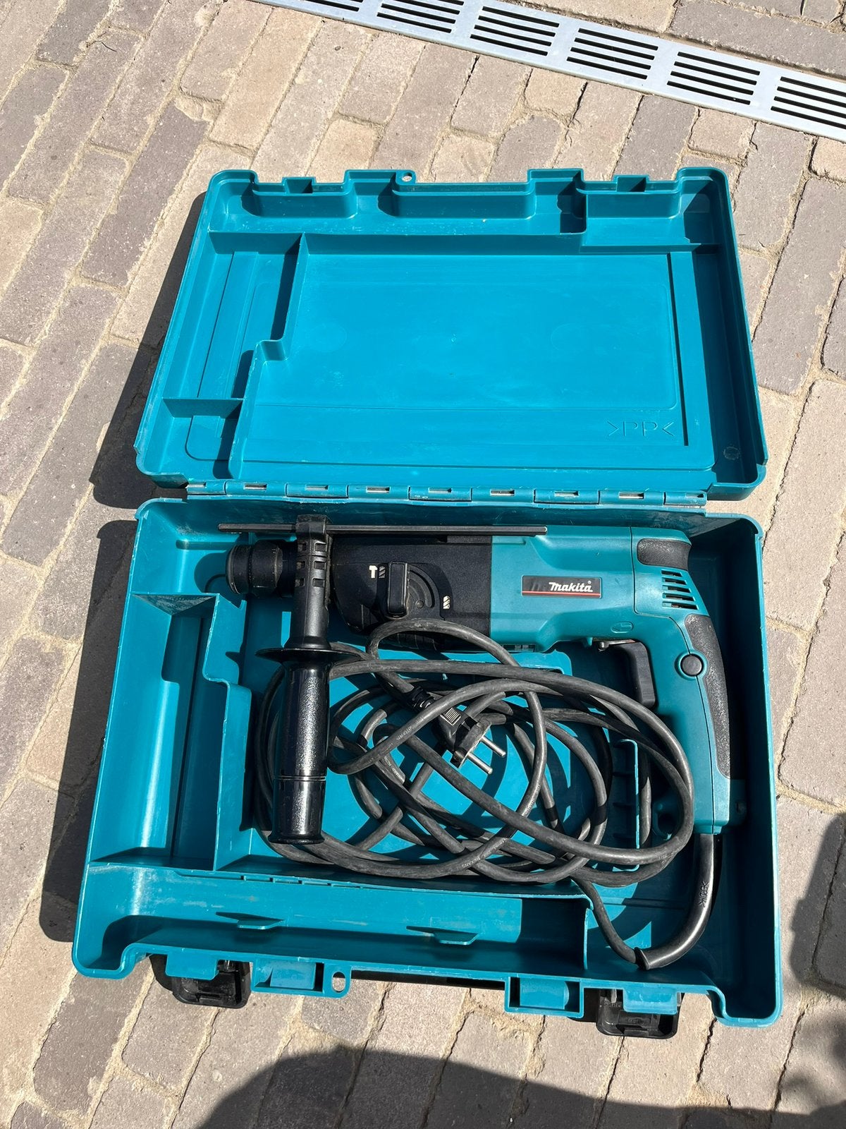 Boorhamer Makita HR 2440, Ophalen, Boor- en/of Breekhamer, Variabele snelheid, Gebruikt