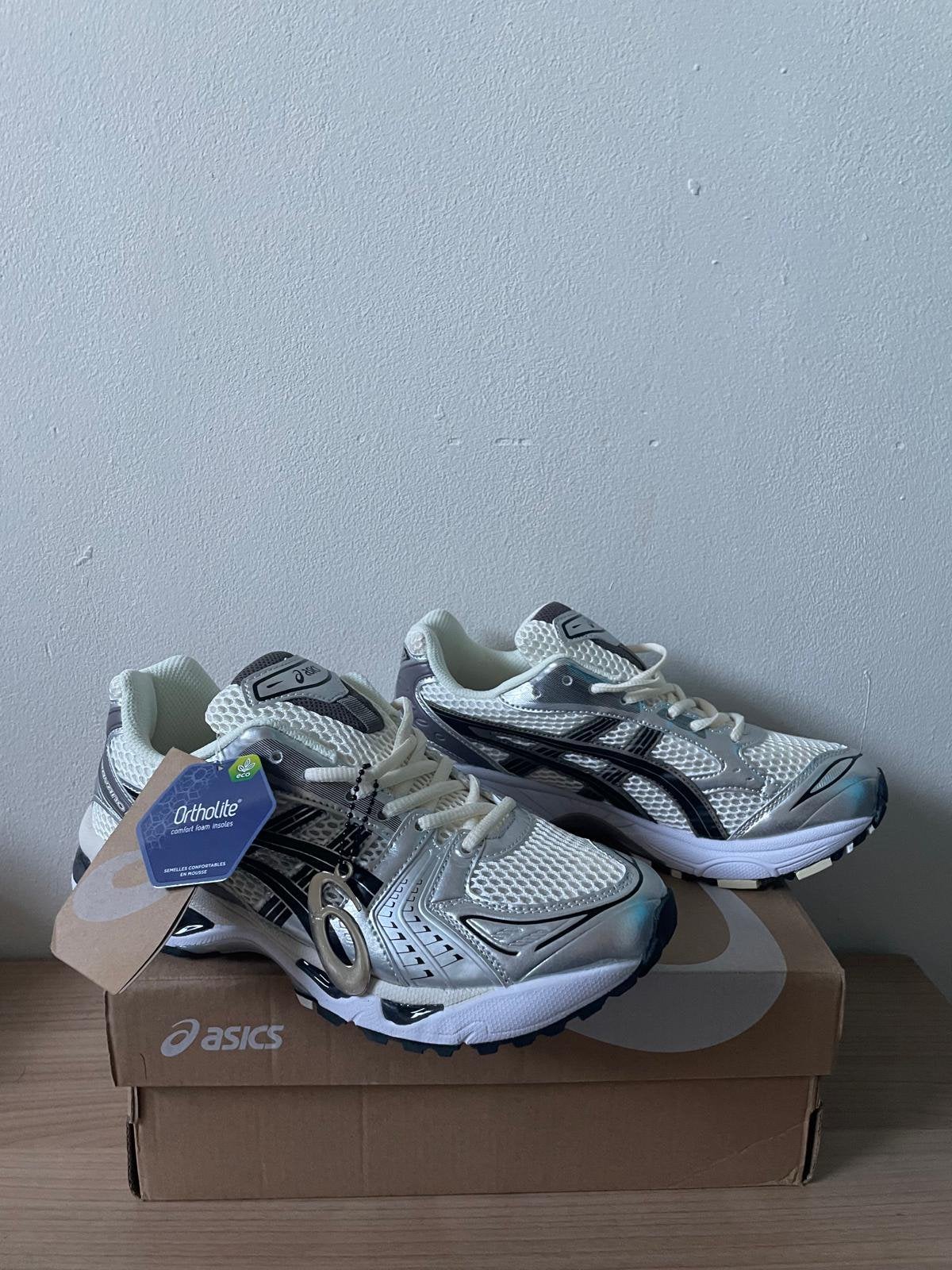 Asics gel kayano 14 (42), Ophalen of Verzenden, Zo goed als nieuw, Asics