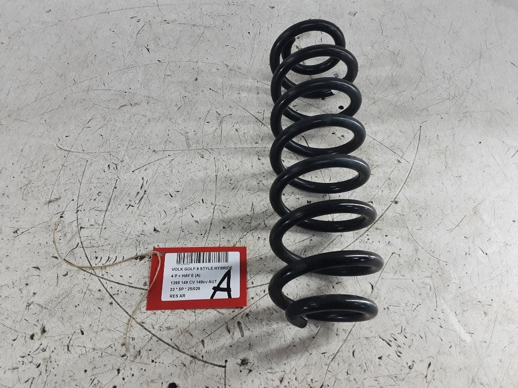 RESSORT DE SUSPENSION ARRIERE Golf VIII (CD1) (5Q0511115), Volkswagen, Mevr. I. Hauben, Utilisé, Rue de l'Espoir 34 34
4030  GRIVEGNÉE, BE