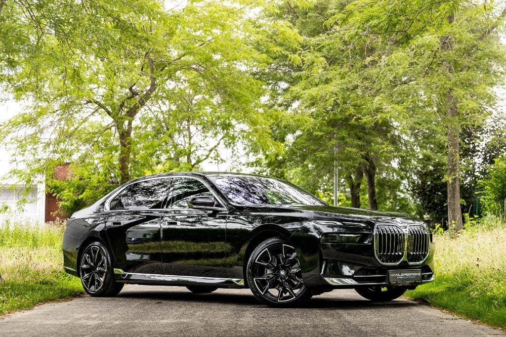 BMW 740dAS xDrive * Pano * Massage * 360 * HUD * Softclose *, Auto's, Automaat, Dealer onderhouden, 2993 cc, Leder