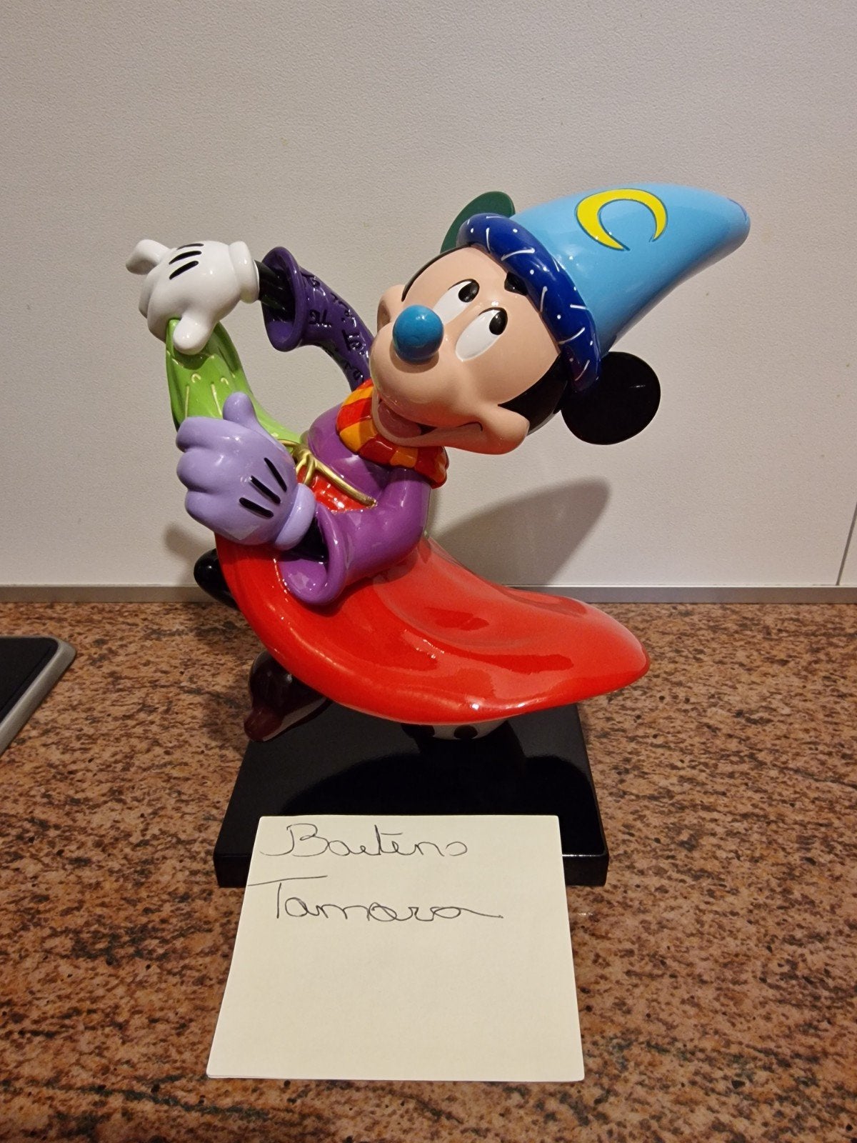 Mickey mouse beeld, Ophalen, Mickey Mouse