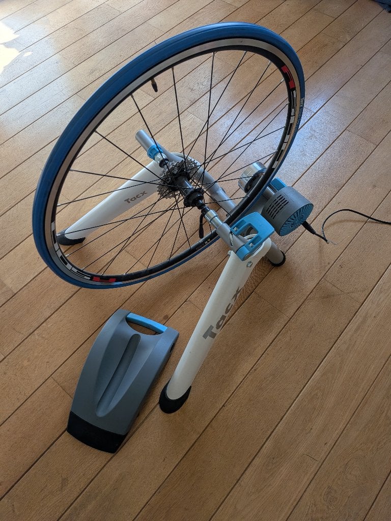 Tacx Flow Smart met trainingswiel, band en nieuwe cassette, Enlèvement, Comme neuf, Autres types