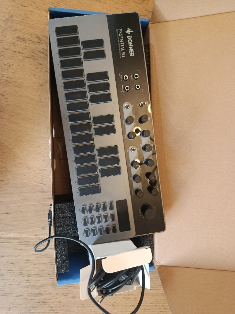 Donner Essential B1, Musique & Instruments, Autres marques, Comme neuf, Avec connexion MIDI, Enlèvement ou Envoi