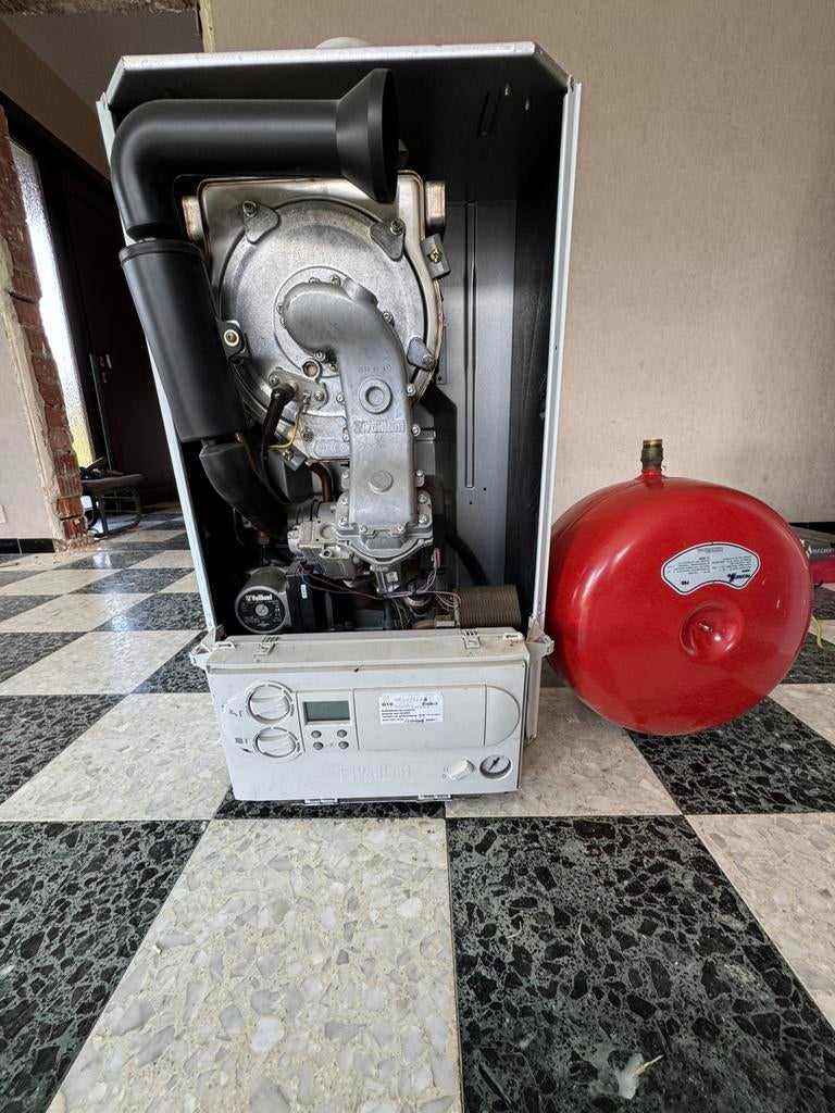 Vaillant condensatieketel, Doe-het-zelf en Bouw, Ophalen, 30 tot 80 cm, Gebruikt, Cv-ketel of Combi-ketel