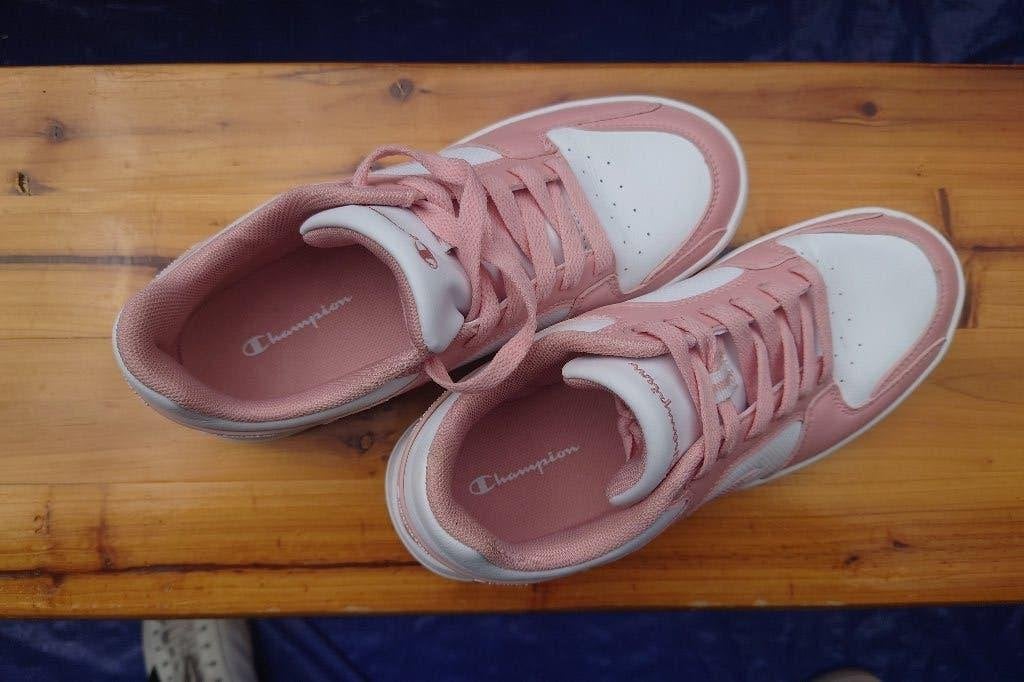 Tweekleurige roze/witte Champion-sneakers dames - Maat 37,5, Overige kleuren, Ophalen of Verzenden, Zo goed als nieuw, Sneakers
