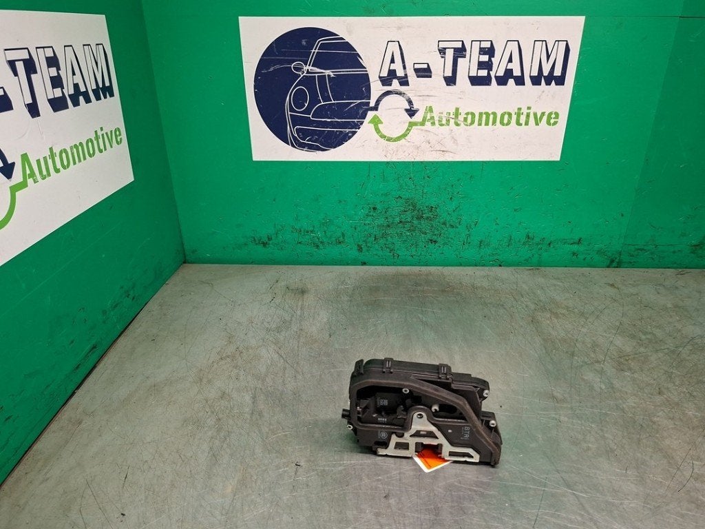 SERRURE DE PORTE RODS AVANT DROIT BMW 3 serie Touring (E91), Autos : Pièces & Accessoires, Utilisé, BMW, Petuelring 130
80809  München, DE