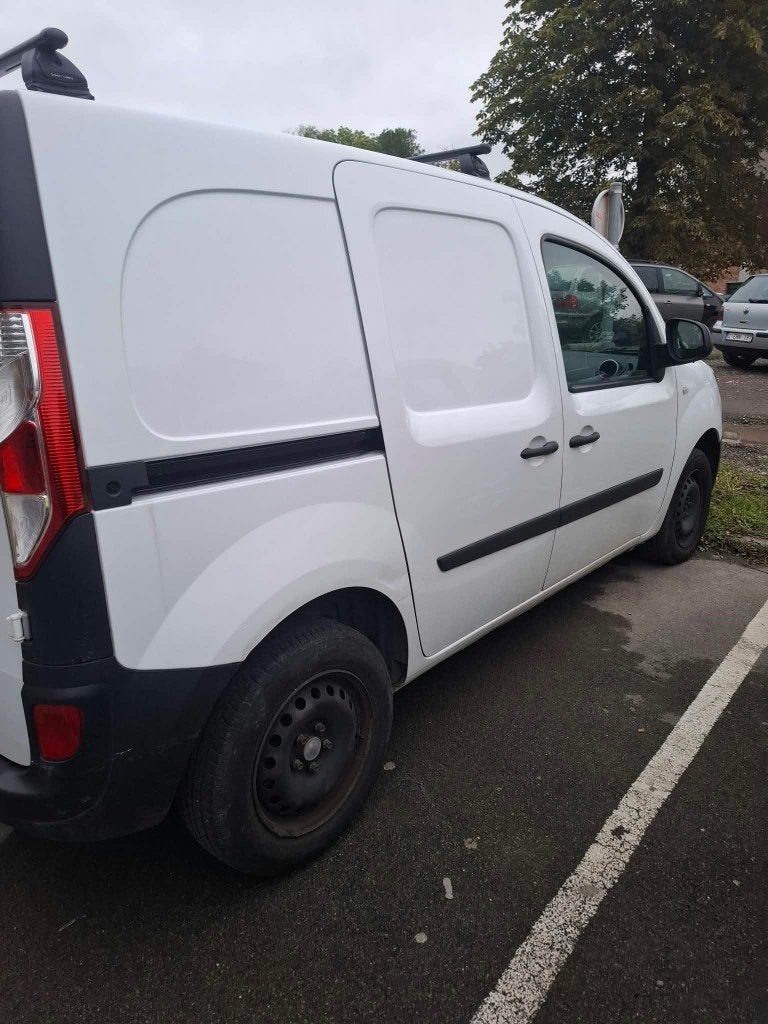 Nissan, Autos, Autres modèles, Achat, 4 portes, 3 places