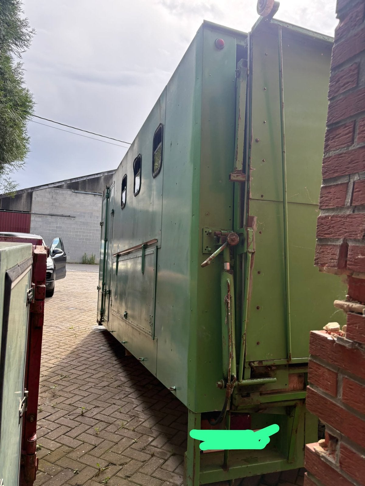 Container paardenvervoer, Ophalen