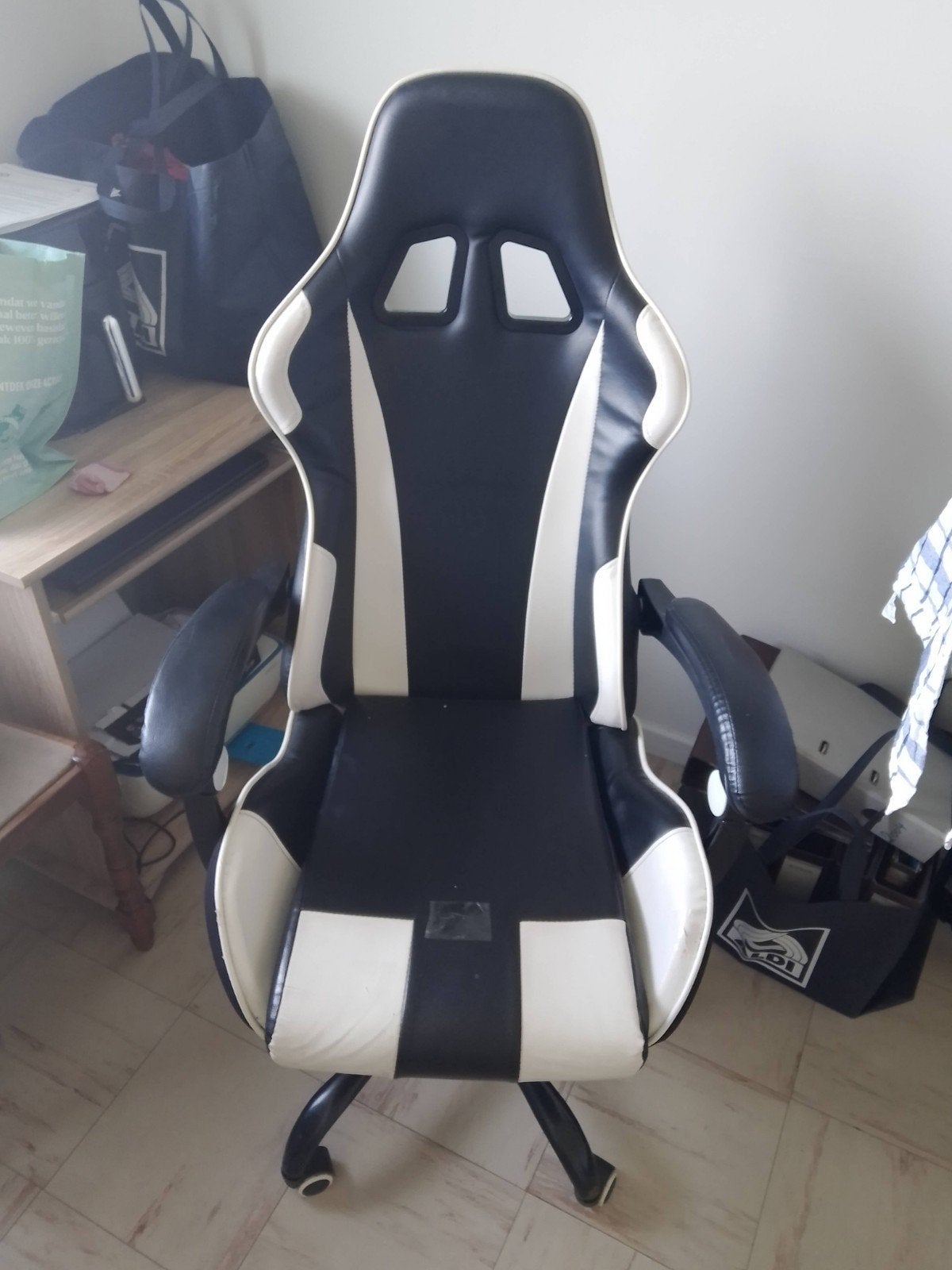 chaise de bureau, Enlèvement